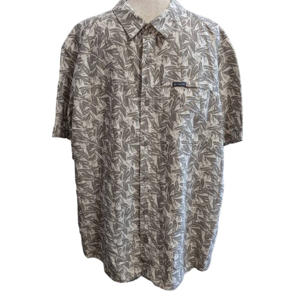 Mens Columbia Sportwear Camp Shirt XL Tropical Leaf Print Button Up Camp Gray